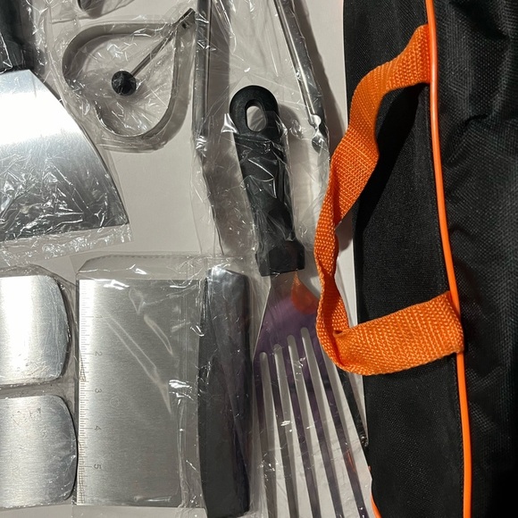 Griddle and BBQ Accessories Toolkit - Black - Picture 5 of 10